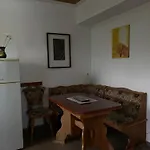 Quiet Garden Ground Floor